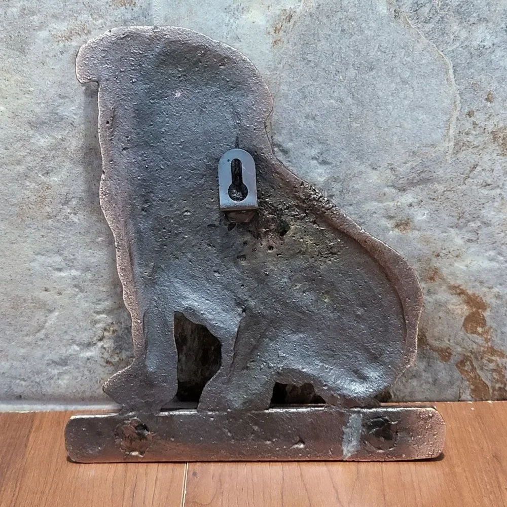 Cast Iron Dog Wall Mount Hook Leash Holder Bulldog Pug Wall Hanging Key Rack